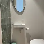 Gelegen Op 100 Meter Het *