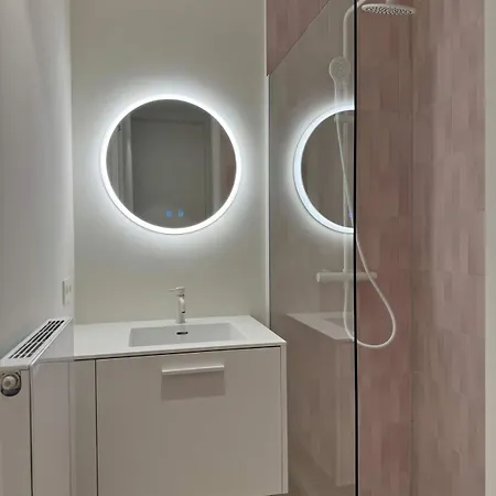 Apartment Gelegen Op 100 Meter Het *