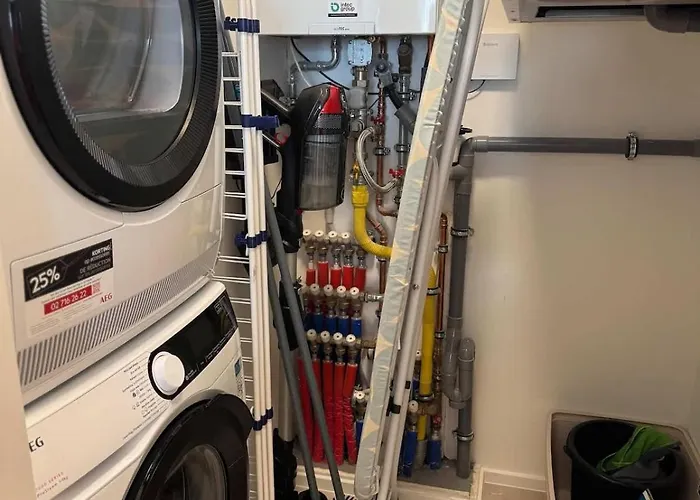 Gelegen Op 100 Meter Het *